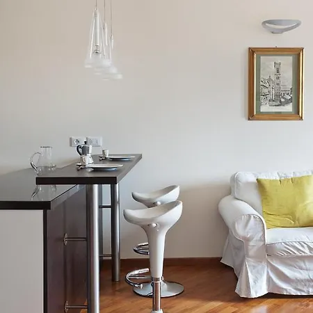 Apartment Anguillara In The Heart Of Florence
