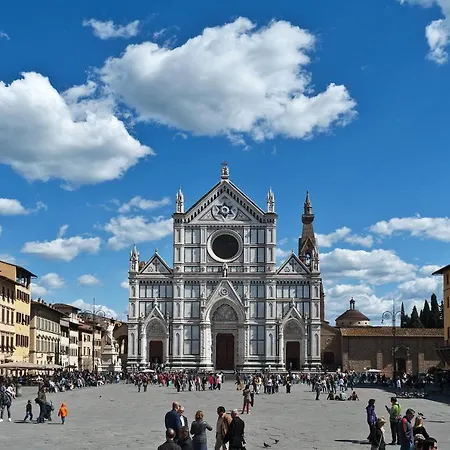 Apartment Anguillara In The Heart Of Florence